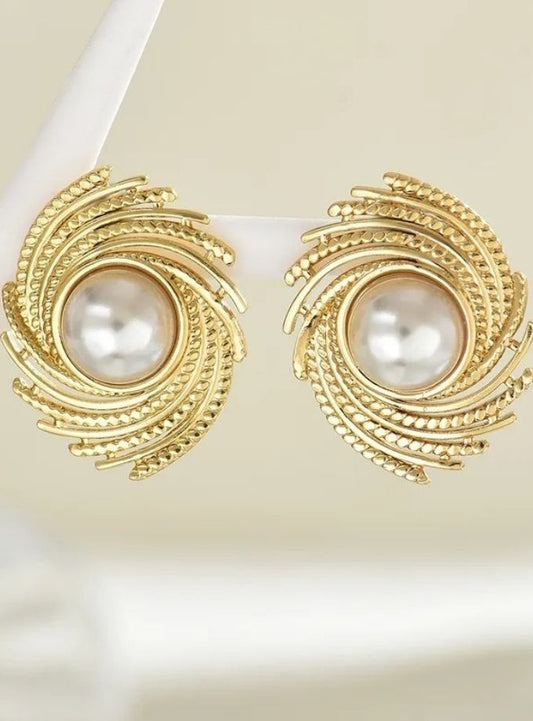 Halo Pearl Earrings