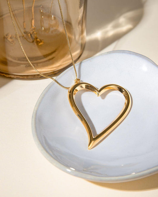 Amira Earrings and Necklace Set