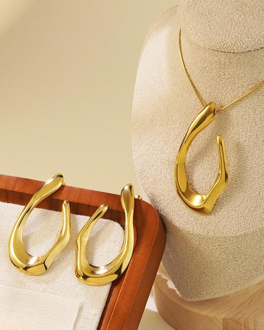 Enya Earrings and Necklace Set