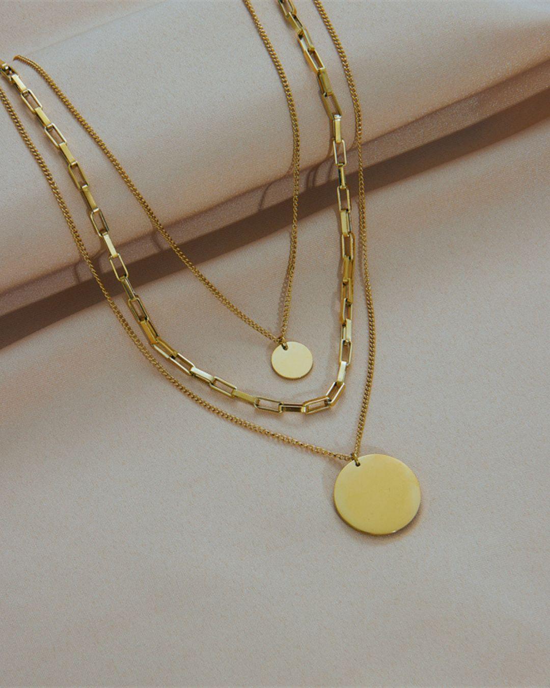 Kiera Layered Necklace with Round Pendants