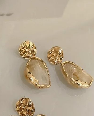 Nia Resin Drop Earrings