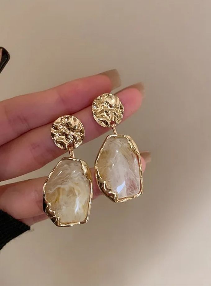 Nia Resin Drop Earrings