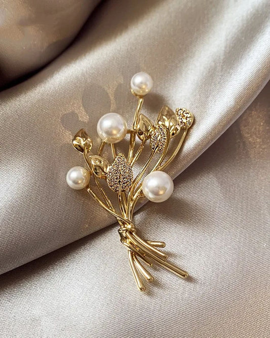 Solea Brooch